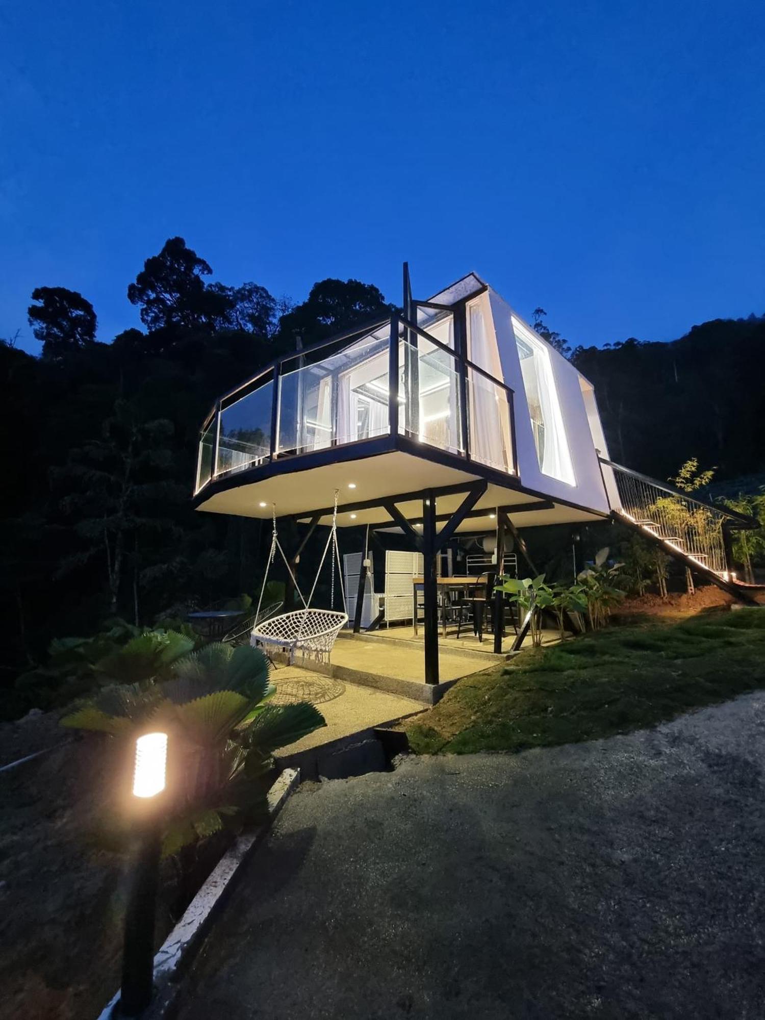 A'moss Cameron Highlands